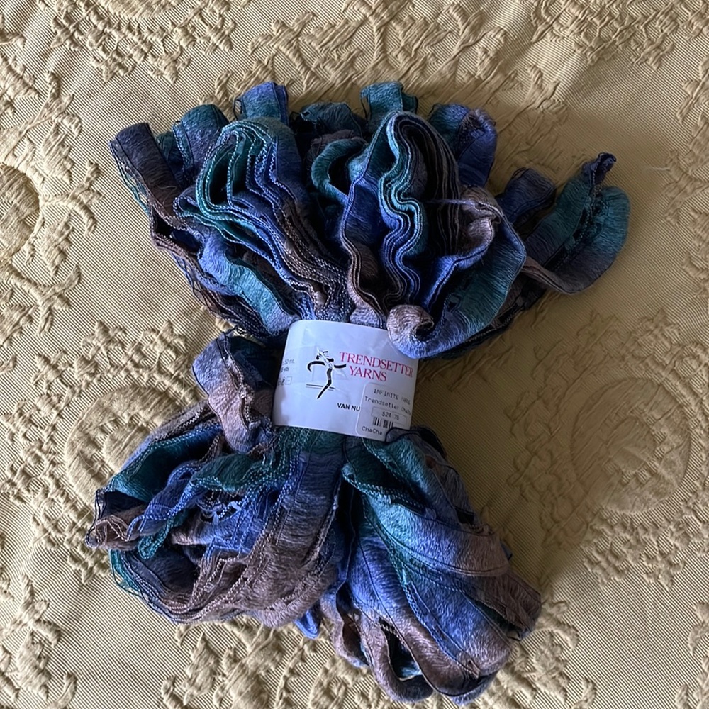 Cha cha ruffle wool skein